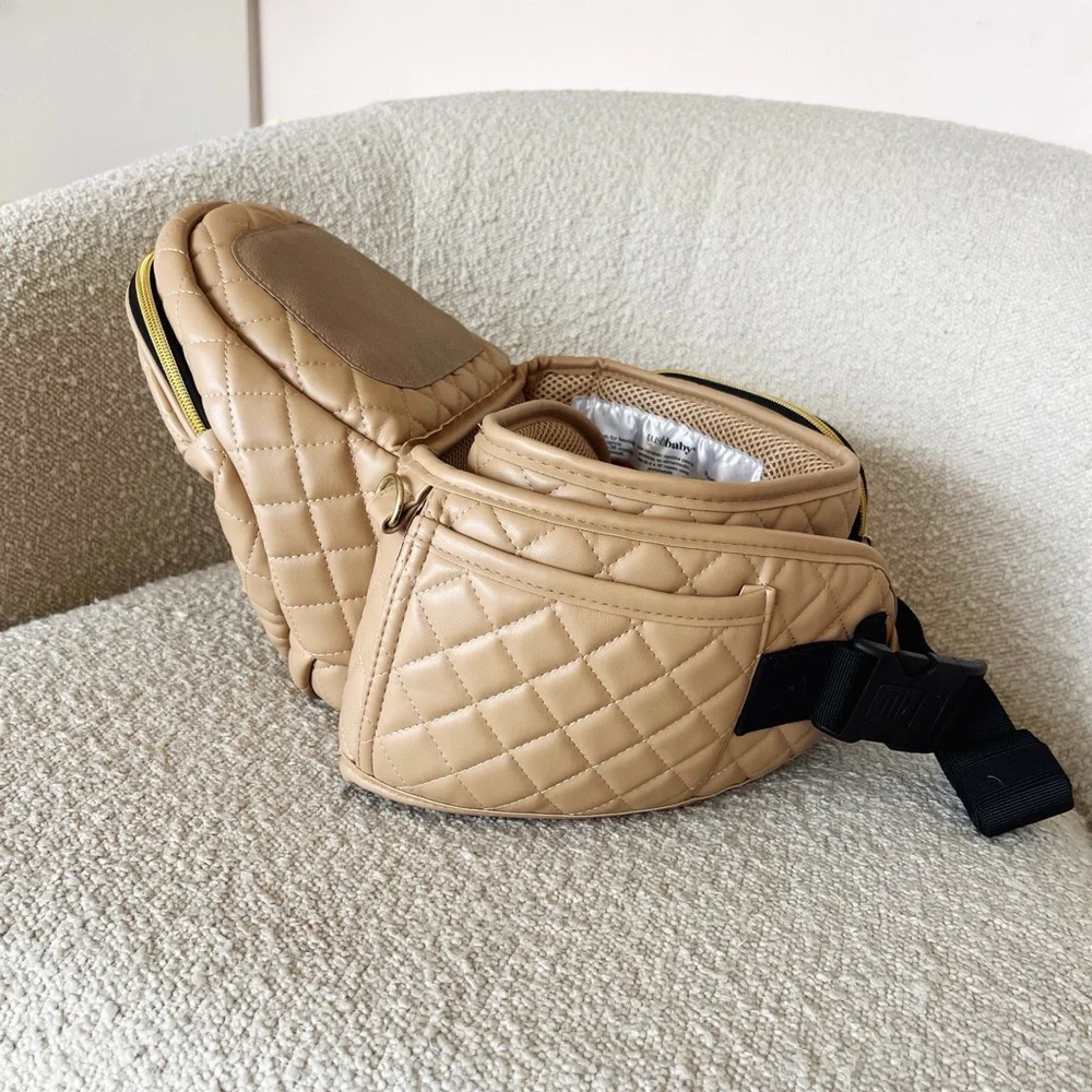 Tushbaby Ergonomic Hip Carrier Quilted Vegan Leather Like New - Picture 3 of 3